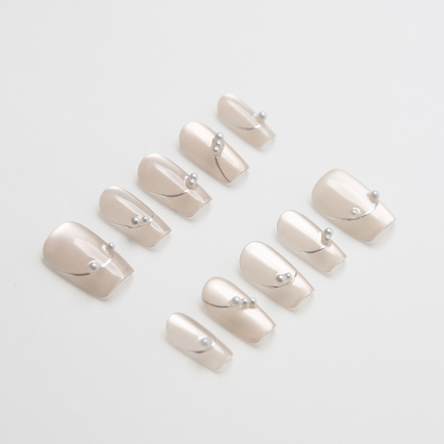 Pearl Knot Elegance Nails