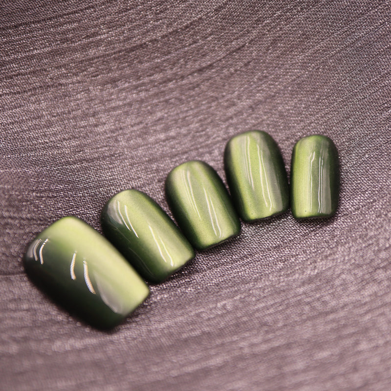 Emerald Envy Cat Eyes Handcrafted Nails